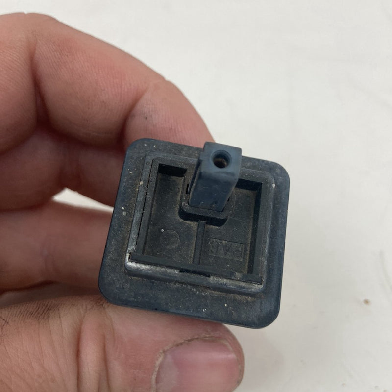 1999-2004 Land Rover Discovery II L550 Glove Box Light Switch Button OEM #5062M
