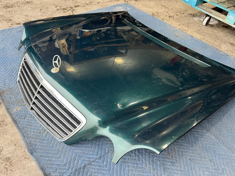 1998-2003 Mercedes W210 E320 Hood Panel Engine Bonnet w/ Grille Green OE #4741EM