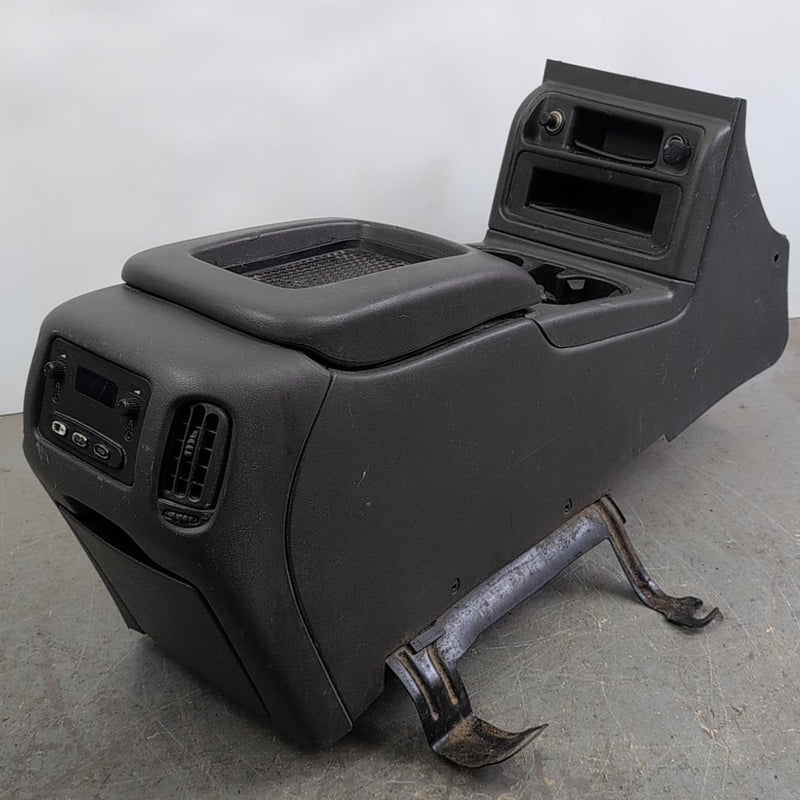 2003-2006 Chevy Tahoe Suburban Center Console Assembly Black OEM Rear Audio