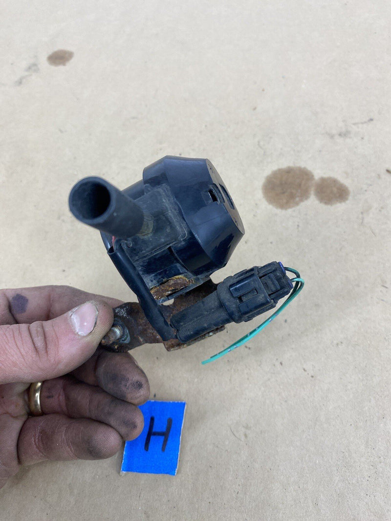 1997-2001 Lexus ES300 Door Lock Buzzer Alarm 89747-33020 Denso OEM #2413E