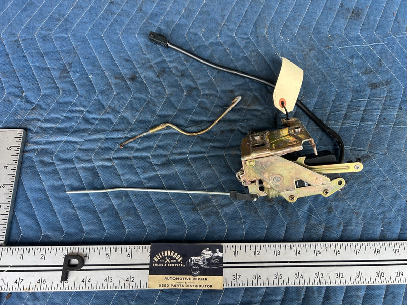 1989-1995 Volvo 740 940 Sedan Front Right RH Door Lock Actuator Latch OE #3843EM