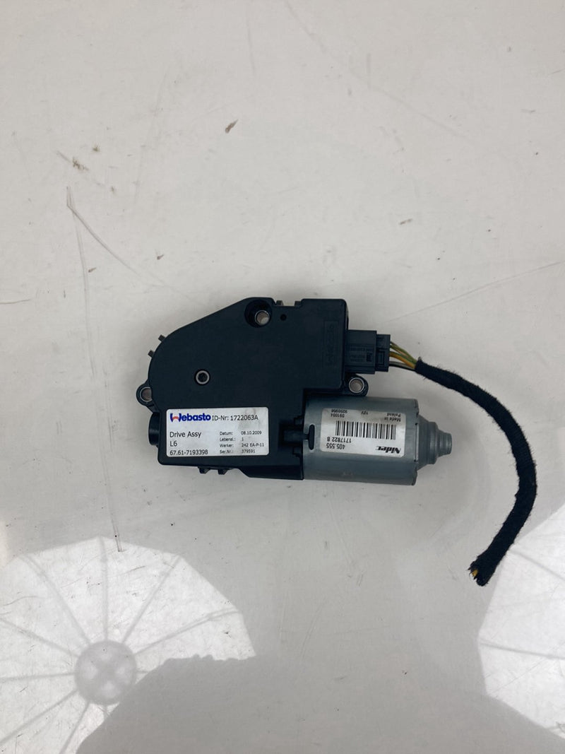 2009-2011 BMW 328i E90 Sun Roof Motor Assembly Drive 1717822 OEM #4780M