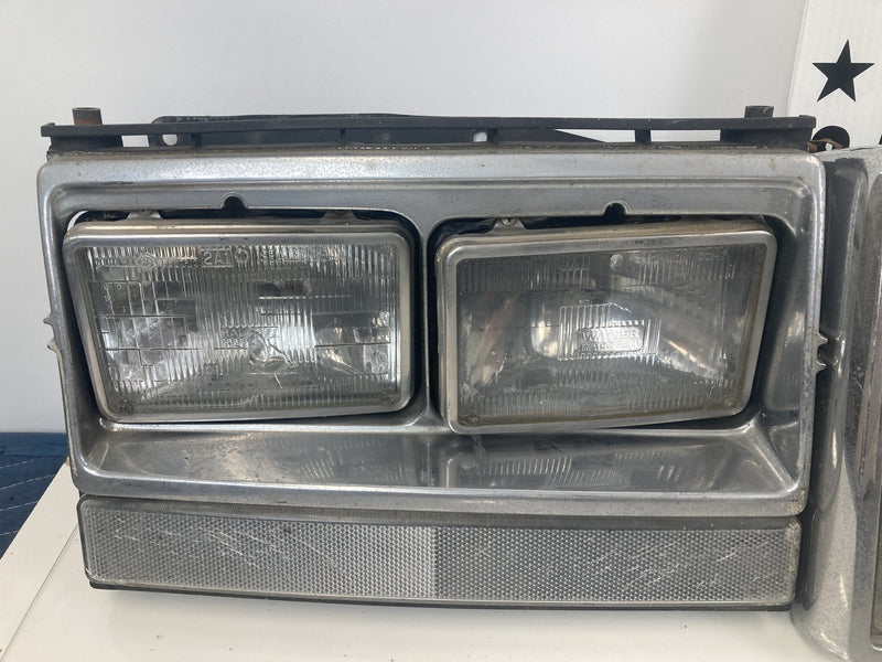 1980 Volvo 244 - Headlight Set