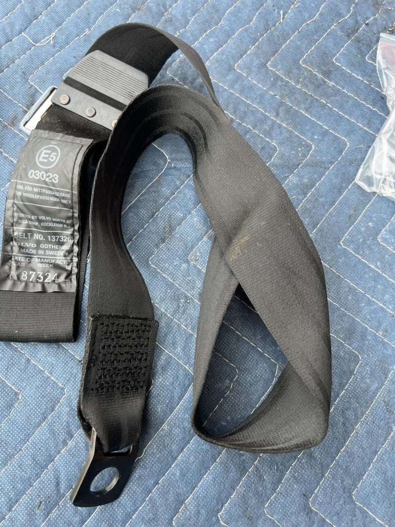 1986-1993 Volvo 240 245 Wagon Rear RH & LH Seat Belt Buckle Set OEM #4047EM