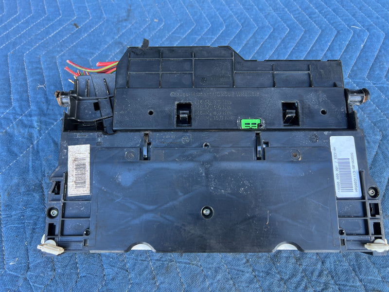 2000-2005 BMW 330xi 325xi E46 Interior Cabin Fuse Box Relay 8364542 OEM #4784EM