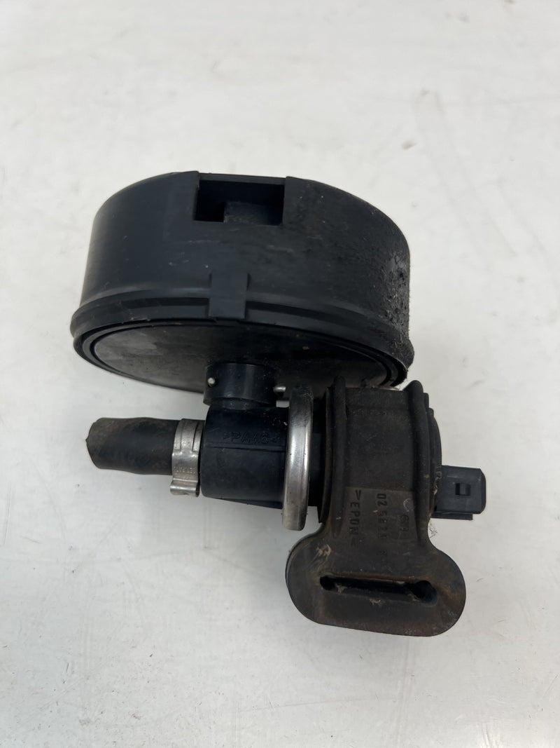 1998-2000 Volvo S70 V70 XC EVAP Vacuum Canister Breather 9135805 OEM #6827EM