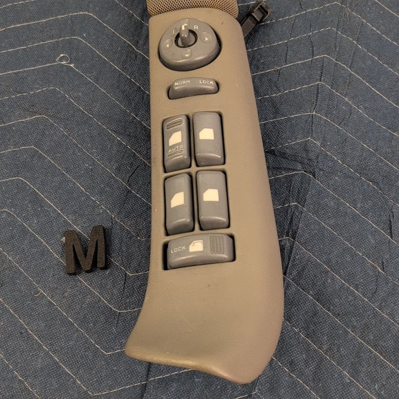 47009532