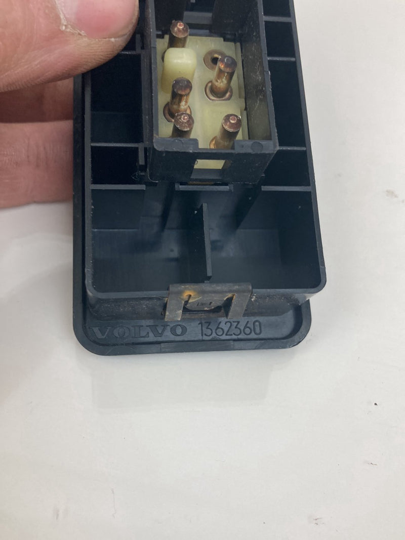 1992 Volvo 940 944 - Window Switch PN: 1362360 03838652