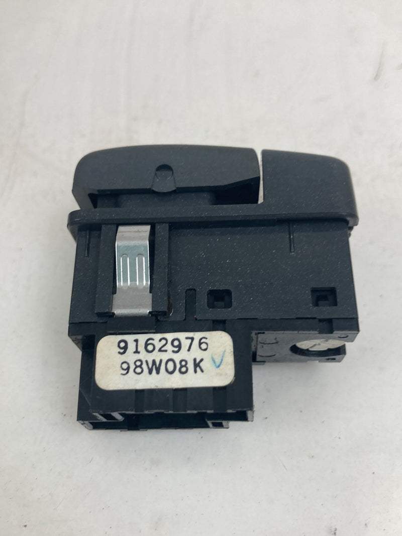 1998-2000 Volvo V70 Fog light Switch Button 9162976 OEM #5165M