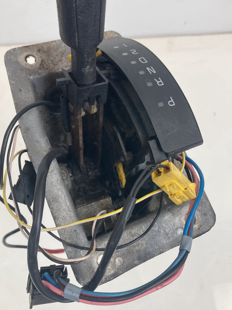1992 Volvo 940 944 - Automatic Shifter Assembly PN: 3544164