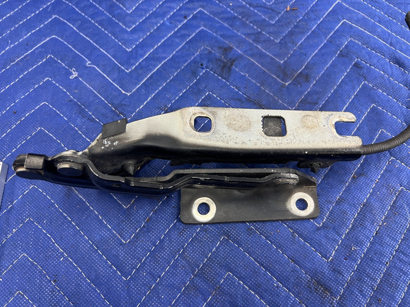 2006-2010 VW Jetta 2.5L Bonnet Hood Hinge Latch Pair LH RH 1K0823302C OEM #118MC