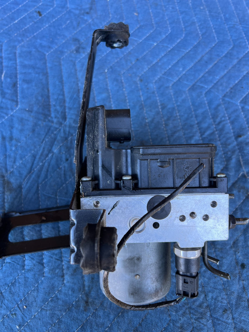 2000-2005 BMW 330xi 325xi E46 AWD ABS Anti Lock Brake Pump Module OEM #4820EM