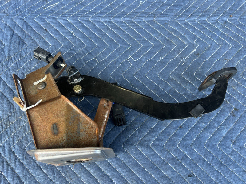 2006-2012 Mitsubishi Eclipse Clutch Pedal Assembly 5 Speed Manual OEM #3527M