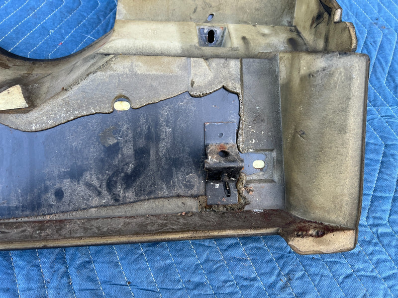1986-1993 Volvo 240 244 Sedan Front Left Kick Panel Knee Bolster Trim OE #4203EM