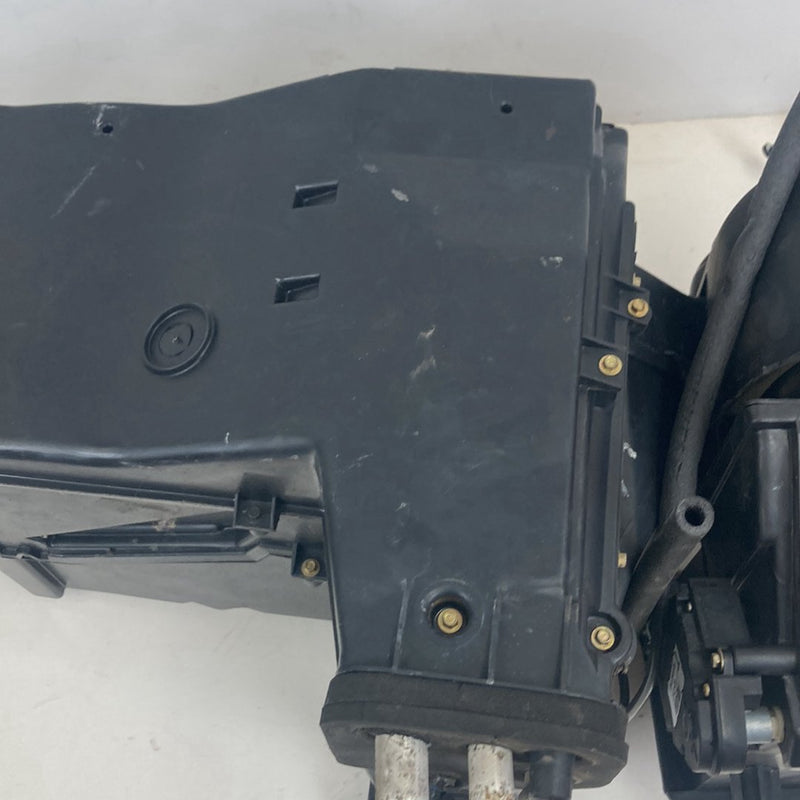 1995-1998 Chevrolet GMC C/K Climate Heat A/C HVAC Box Heater Core Assembly OEM