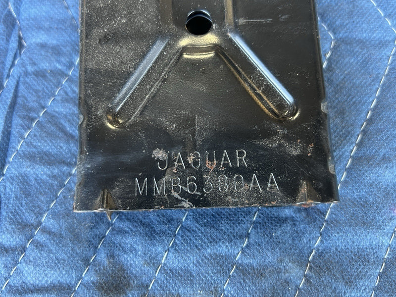 1998-2003 Jaguar XJR XJ8 X308 Emergency Tool Kit & Jack w/Spare Insert OE #4675E