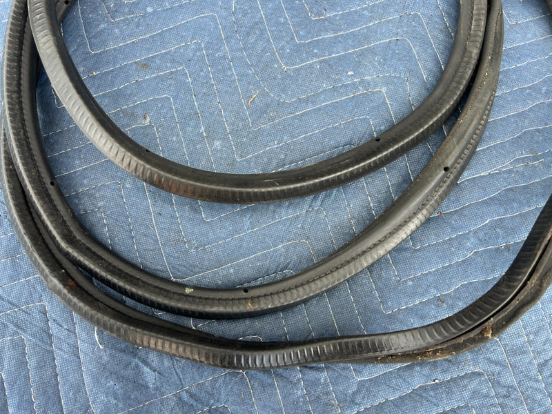 1986-1993 Volvo 240 244 Sedan Rear Trunk Deck Lid Seal Gasket Guard OEM #4220EM