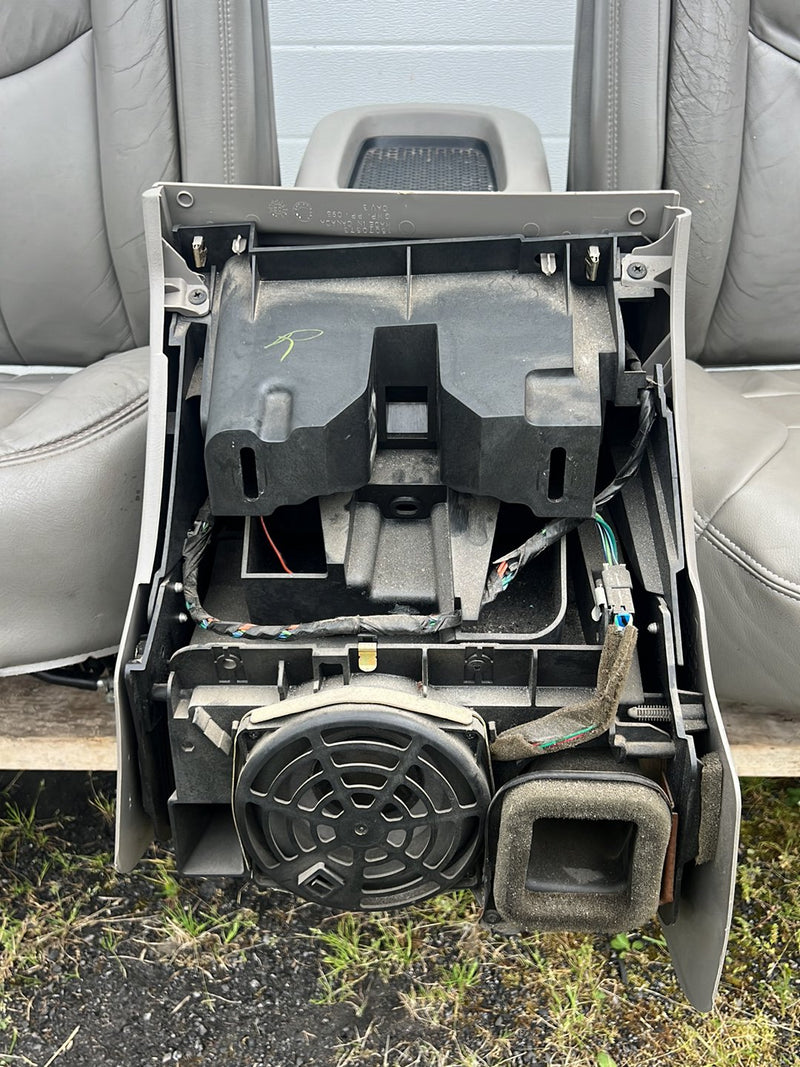 Chevrolet Silverado - Seat Front Pair