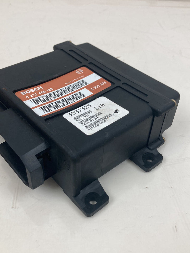 1986-1993 Volvo 240 Ignition Control Module Bosch Unit EZK 3531325 OEM #4755M