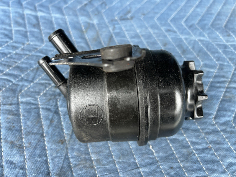 1998-2003 Jaguar XJR XJ8 X308 Power Steering Reservoir & Cap Tank OEM #4750E