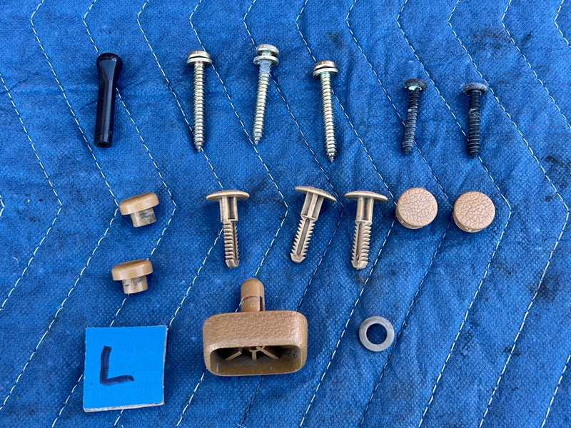 1986-1993 Volvo 240 244 Sedan Front Right RH Door Card Hardware OEM #4320EM