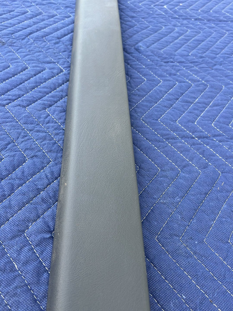 Chevrolet Silverado - Rear Window Trim PN: 15772042