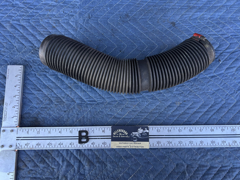 Volvo 240 - Air Intake Duct