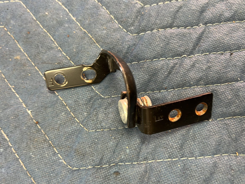 1988-1994 Chevrolet 1500 GMC Left Right Glove Box Compartment Hinge Pair #6405EM