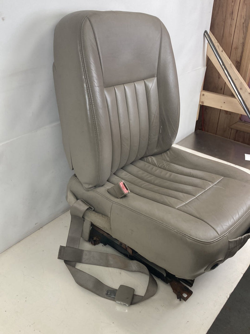 2002-2005 Lincoln Town Car Signature Seat Front Left Drivers Leather OEM #5230M