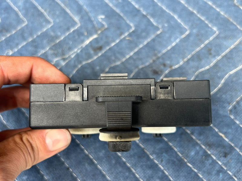 2005-2011 Audi A6 Passenger RH Front Door Control Module 4F0959792R OEM #3437EM