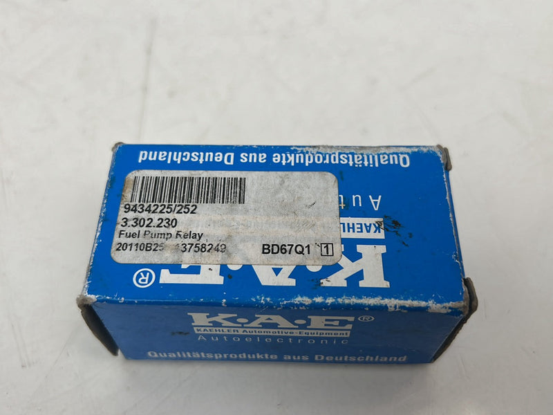 1993-1997 Volvo 850 Fuel Pump Relay Set of 4 898797000 OEM