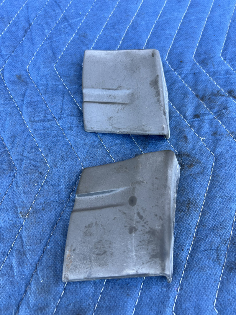 1988 Volvo 240 245 - Wheel Well Arch Trim