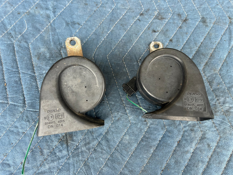 2002-2006  Toyota Camry Horn H L  High Low  Pitch Tone  014015 4015 OEM #88DU