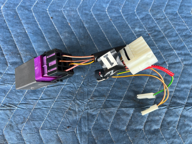 1989-1995 Volvo 740 940 Sedan Relay Gear Change Inhibitor 1362887 OEM #3806EM
