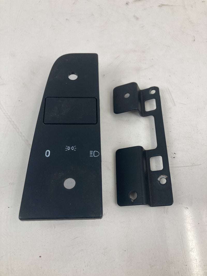 1981-1985 Volvo 240 245 Headlight Switch Bezel 1308859 OEM