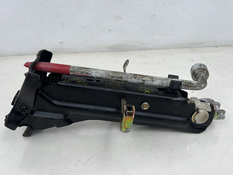 1998-2000 Volvo V70 S70 Emergency Spare Tire Scissor Jack Tool Kit OEM