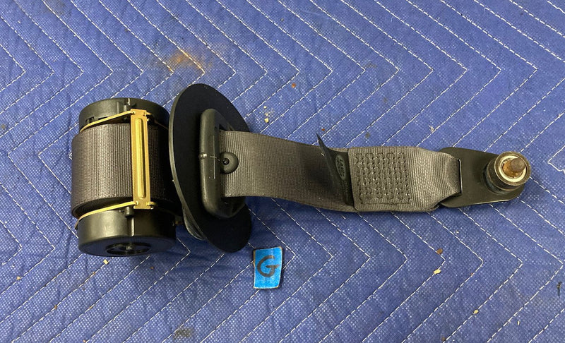 1998-2005 Land Rover Freelander Right Rear Seat Belt Retractor RH OEM #3043M
