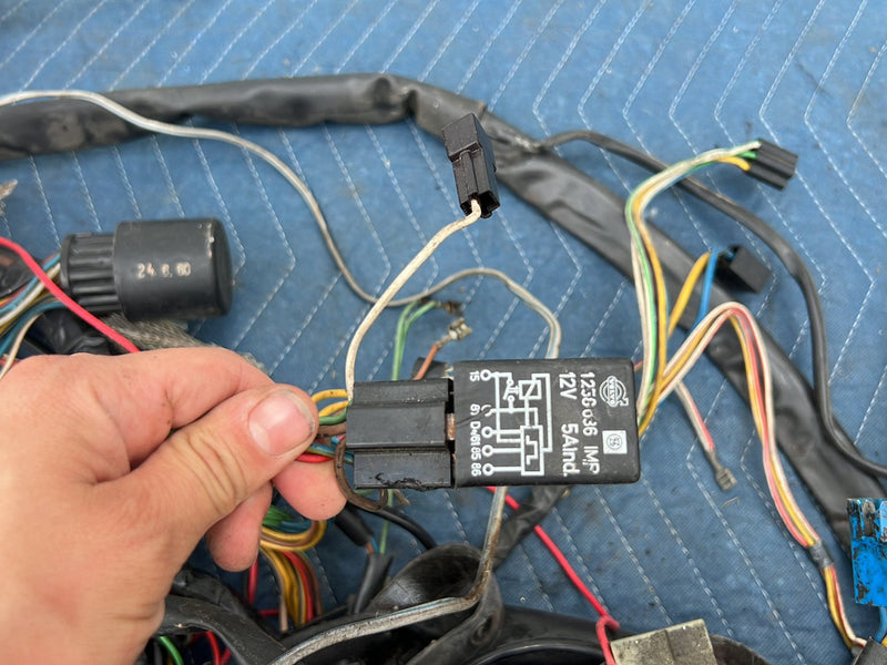 1975-1980 Volvo 244 240 Body Wiring Wire Harness OEM #5407EM