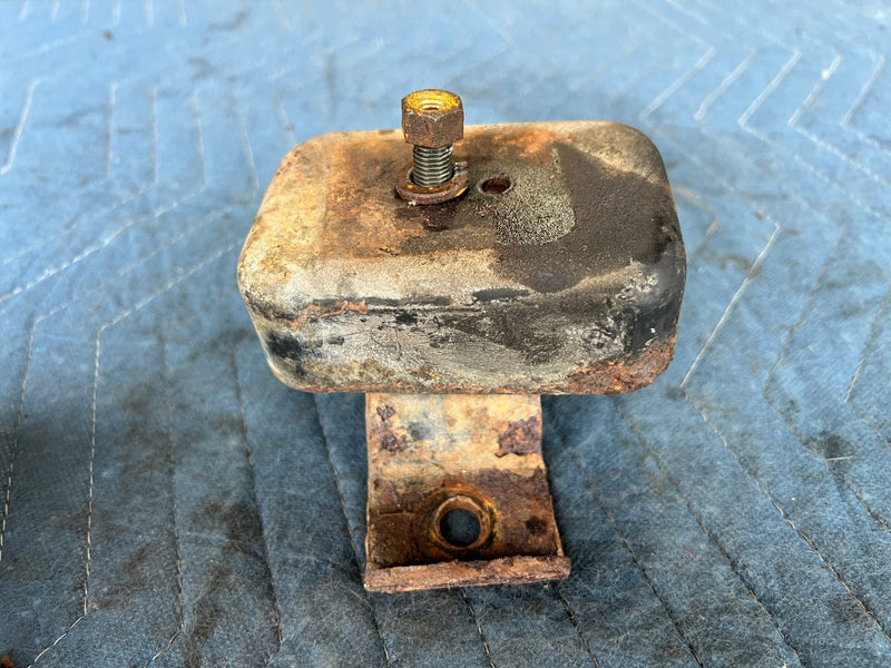 1987 Suzuki Samurai SJ413 - Motor Mount Pair Set