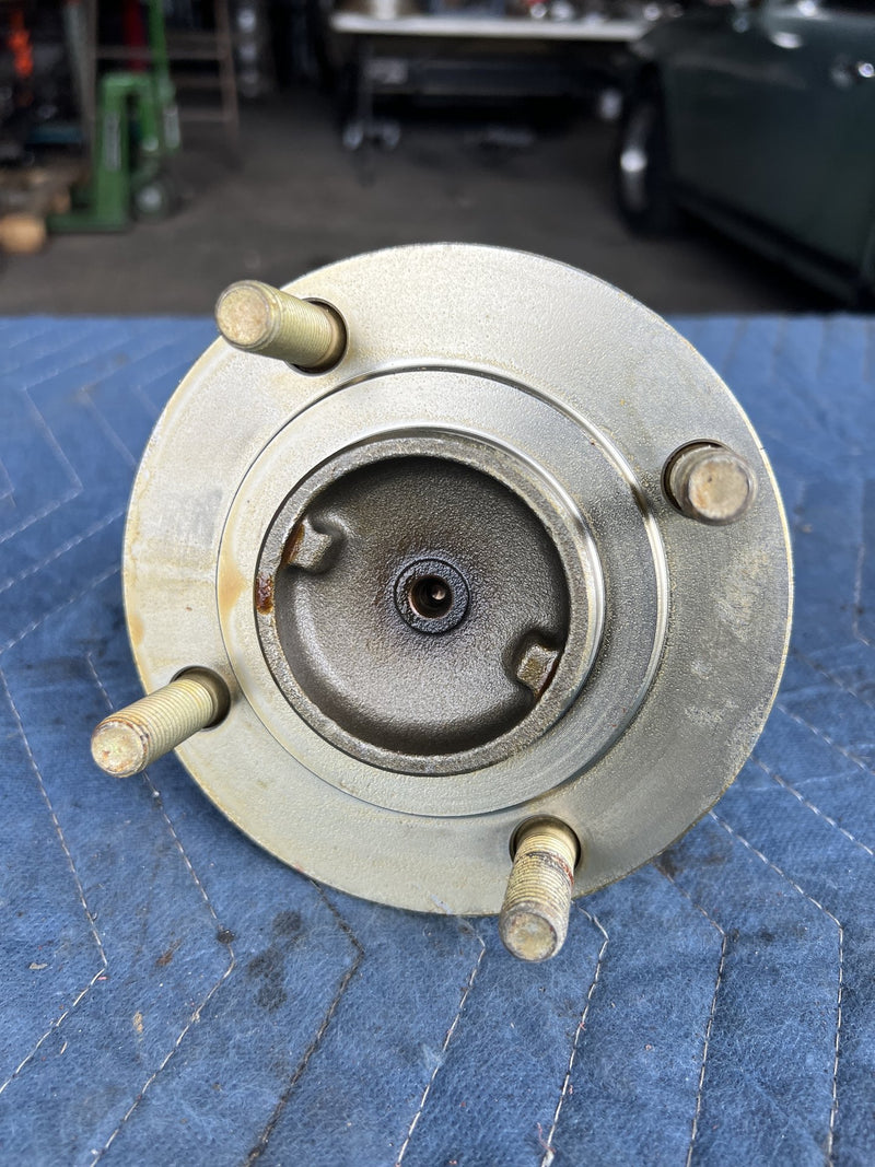 Mitsubishi Hub Pair MB949096 OEM