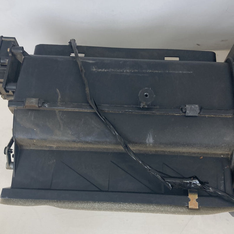 1995-1998 Chevrolet GMC C/K Climate Heat A/C HVAC Box Heater Core Assembly OEM