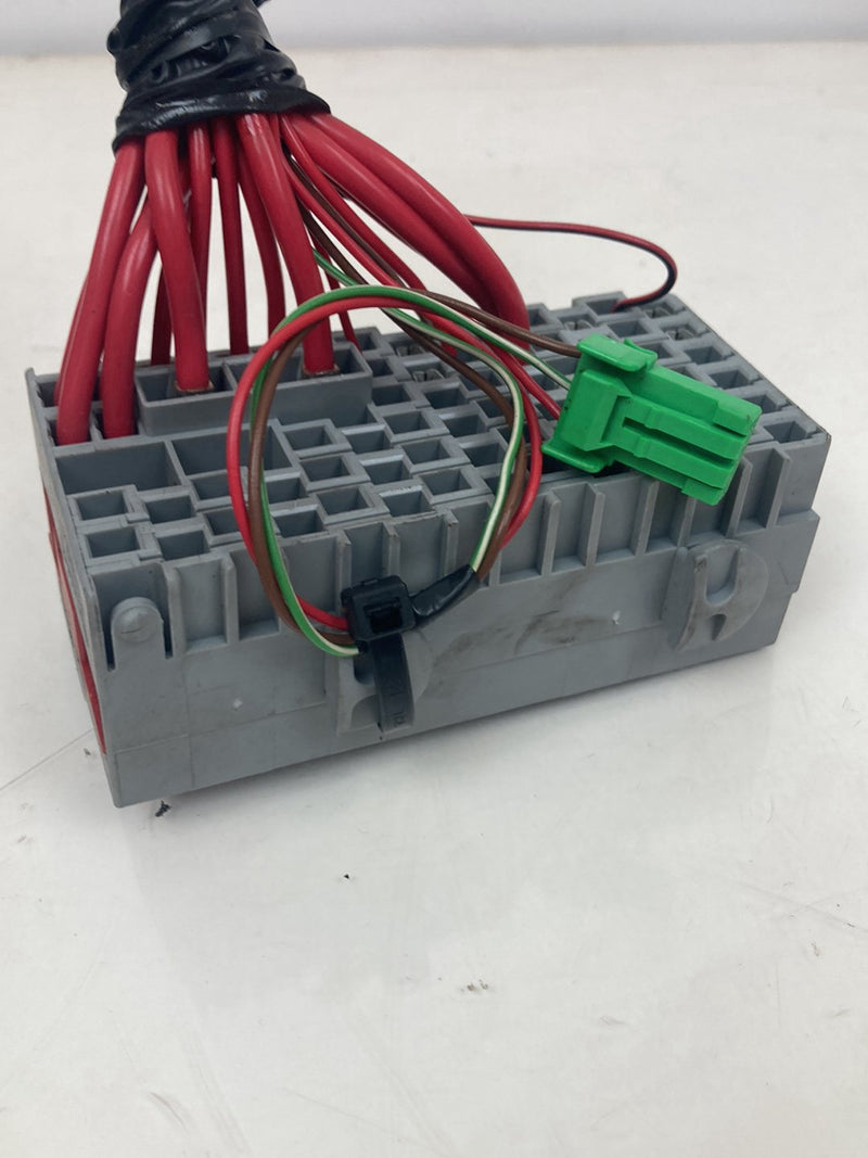 2003-2006 Volvo XC90 Cabin Fuse Box Dash End Interior 8637669 OEM #4811M