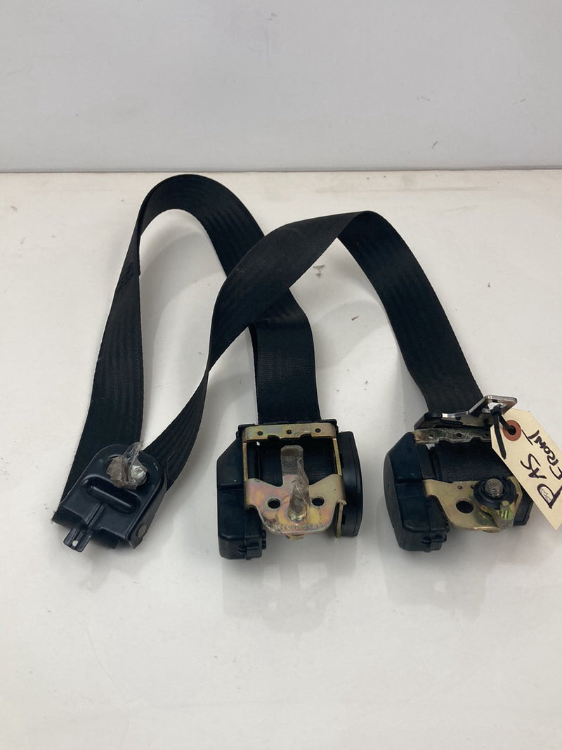 1992 Volvo 940 944 - Seat Belt Front Right PN: 3525485 3539750