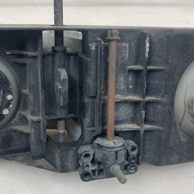1995-1998 Chevrolet Silverado 2500 GMT400 Headlight Right 15034930 OEM