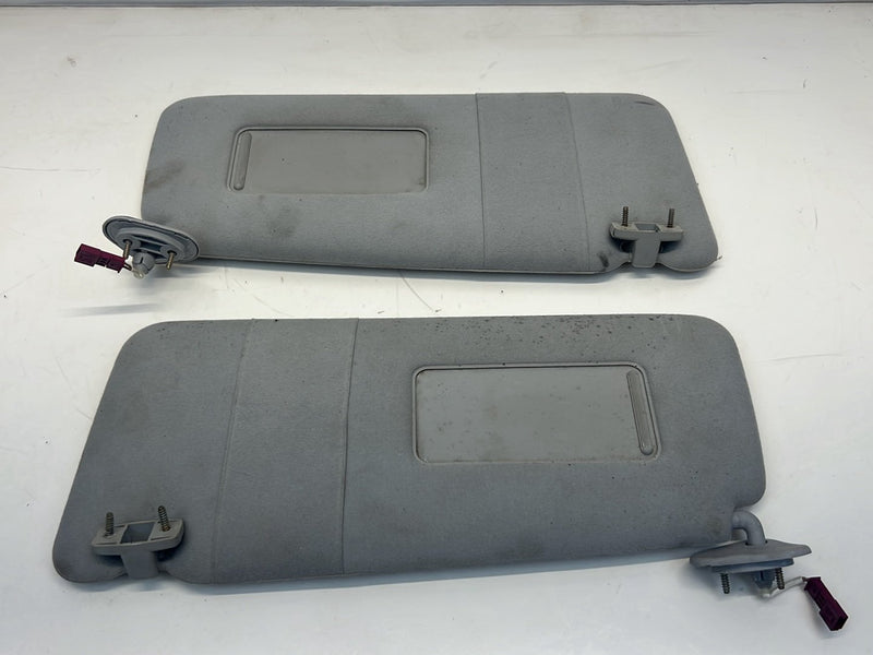 2006 BMW X5 E53 - Sun Visor