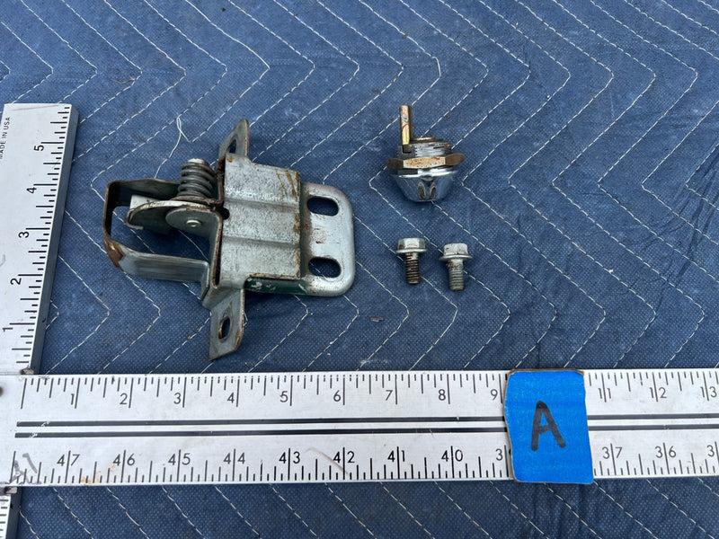 1967-1974 Volvo 140 142 Rear Trunk Deck Lid Lock Latch Catch Hardware OE #4865EM