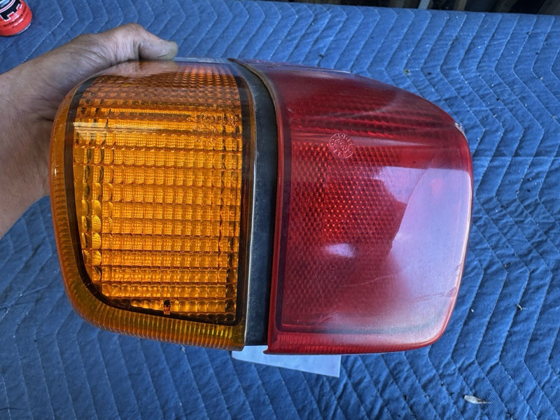 1986-1993 Volvo 240 244 Sedan Left Rear 6 Panel Tail Light Assembly OEM #4894E