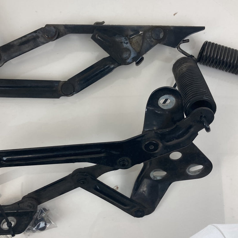 1992 Volvo 940 944 - Hood Hinge Pair