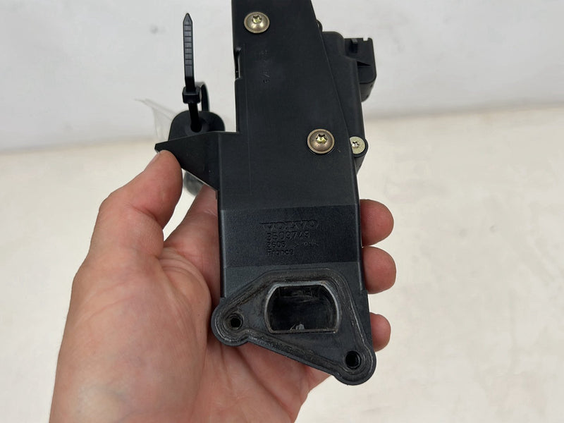 1993-1997 Volvo 850 Gas Fuel Door Lock Actuator Release 3509749 OEM
