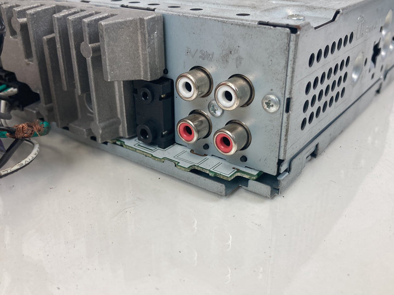 1992 Volvo 940 944 - Radio PN: DEH-X4900BT